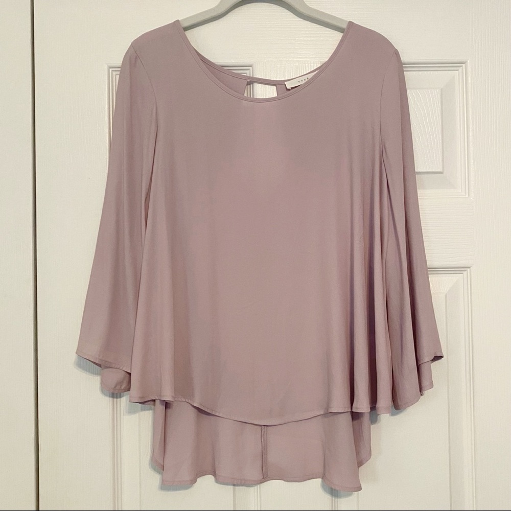 EUC Anthropologie Lush Lavender Top M